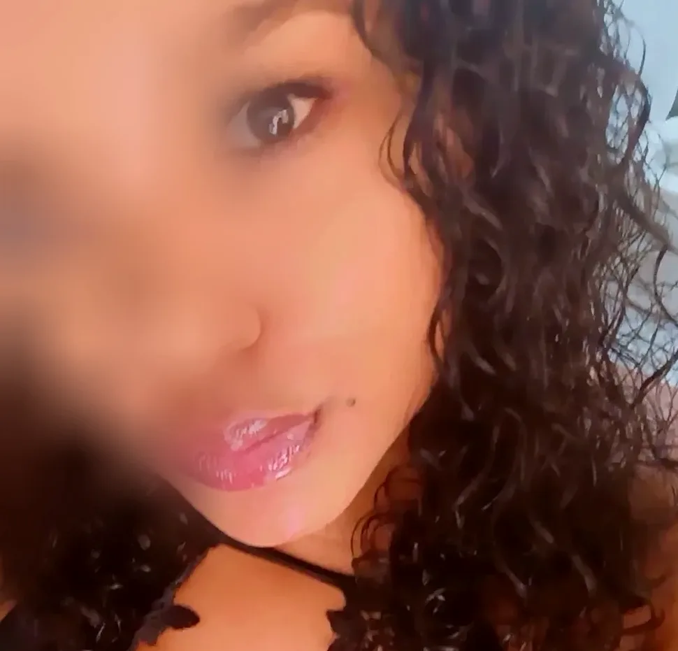 Isabella, 33 anni